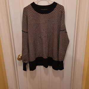 Women's Chevron Knit Sweater - Black & Beige